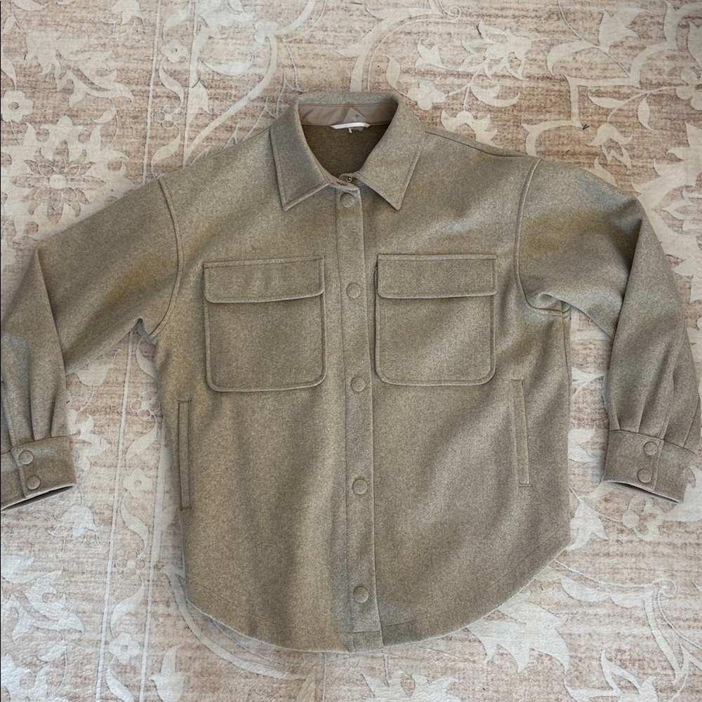 Calia Women's Light Tan Oatmeal Shacket Patch Pocket Buttom Down Size XL - Picture 2 of 8